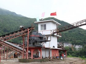 用立轴式冲击破碎机制砂的好处